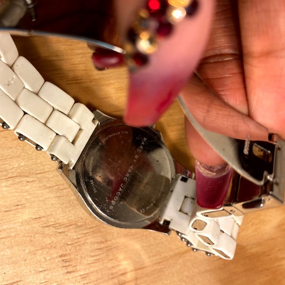 Marc Jacobs Watch - Picture 3 of 4